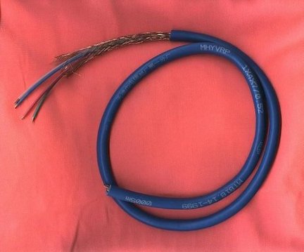 組合電纜(同軸線+電源線+信號線)
